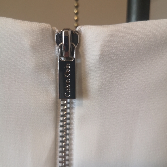 3/$20 Calvin Klein white sleeveless top - Picture 7 of 8
